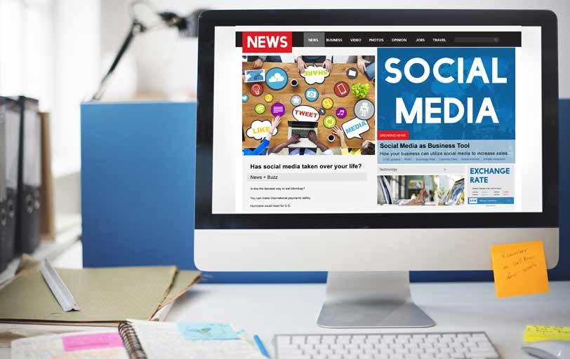 Computerbildschirm mit Text und Grafik Social Media